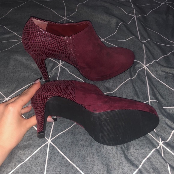 K&M heels in great condition! - Picture 2 of 2